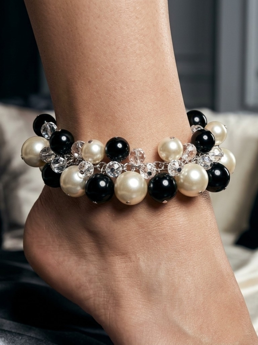 Vintage Chunky Pearl Cluster Charm Anklet 9" Silver Tone Black Cream Burlesque